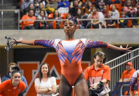 Auburn alabama gymnastics - Jan 8, 2024 · On a big stage against some of the best teams in the country, Alabama gymnastics opened the season with a performance worthy of a residency in Las Vegas. ... Auburn (196.600) and UCLA (196.550.) 